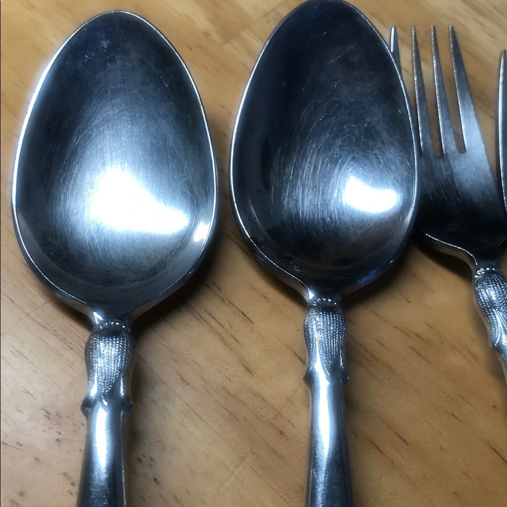 Sophisticated VTG Petal stainless Cutlery Set
